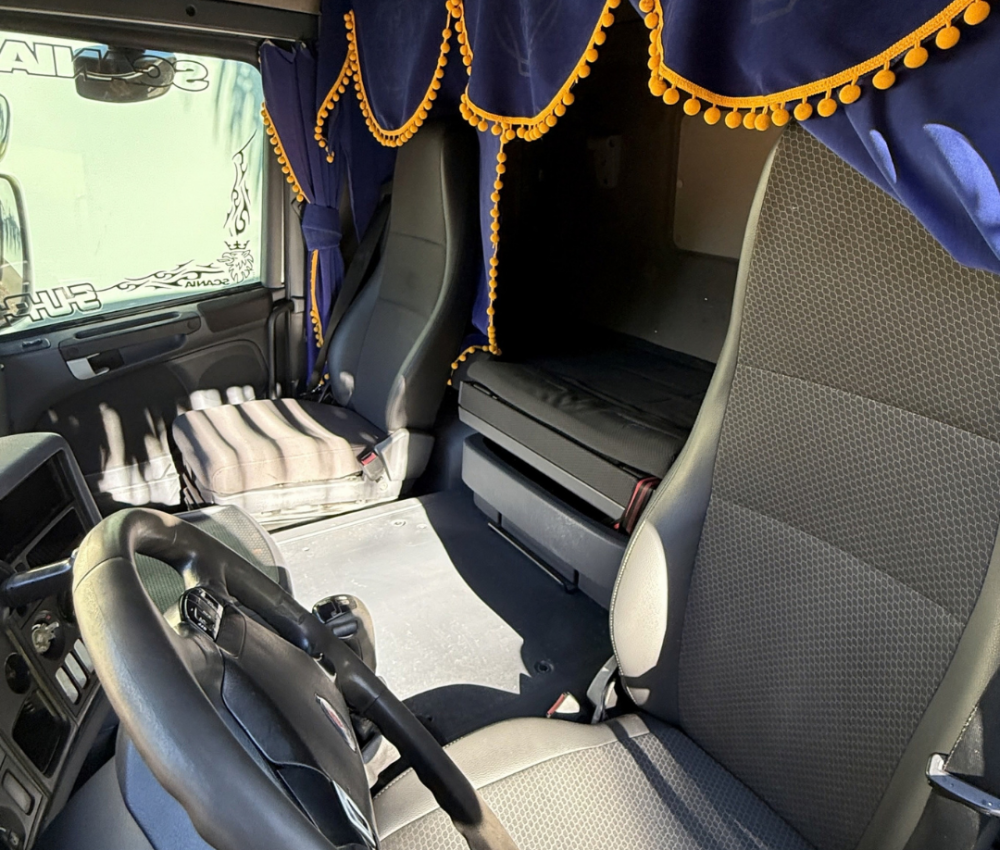 G420-INTERIOR-CANVA