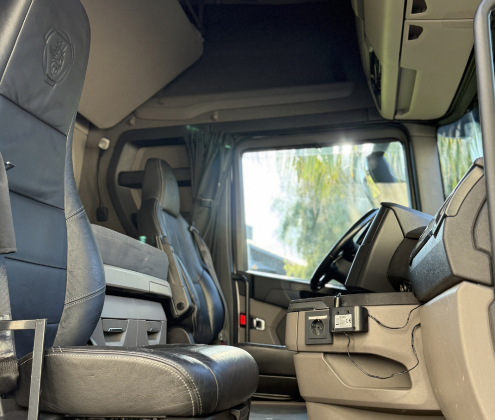 R500-INTERIOR-CANVA