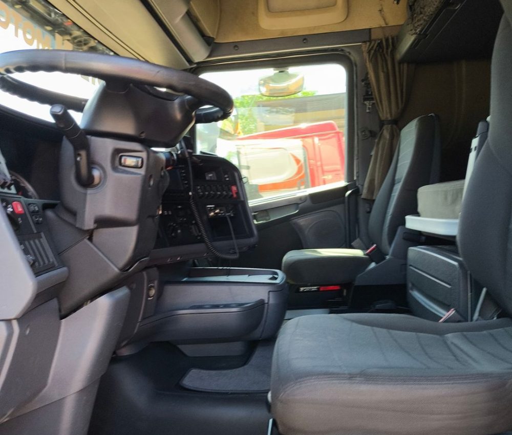 WhatsApp-Image-2026-04-23-at-09.42.04